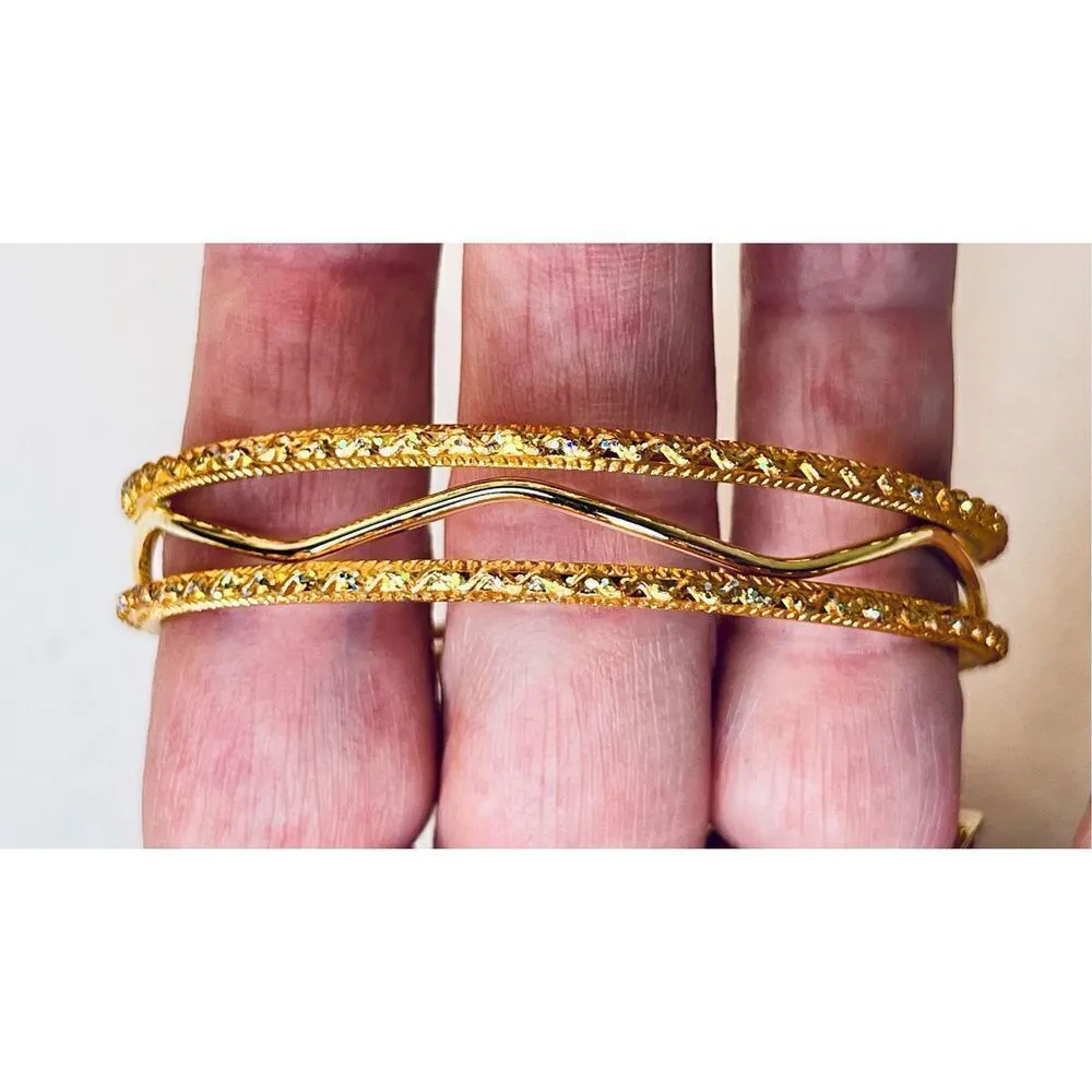 Gold Tone 3pc Bangle Bracelet Set‎ Costume Jewelry - Image 3