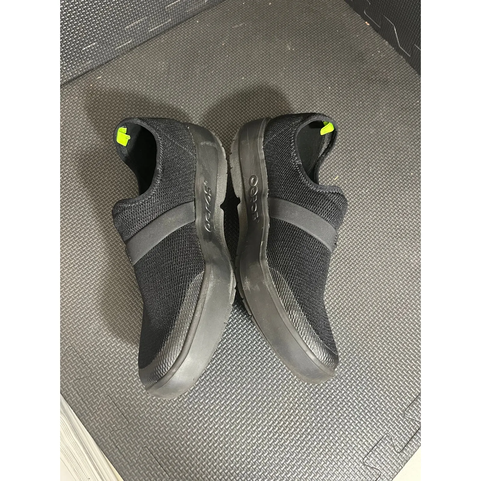 Oofos OOmg Eezee Womens 9 Shoes Black Fabric Slip on Low Top Comfort Sneakers - Image 3