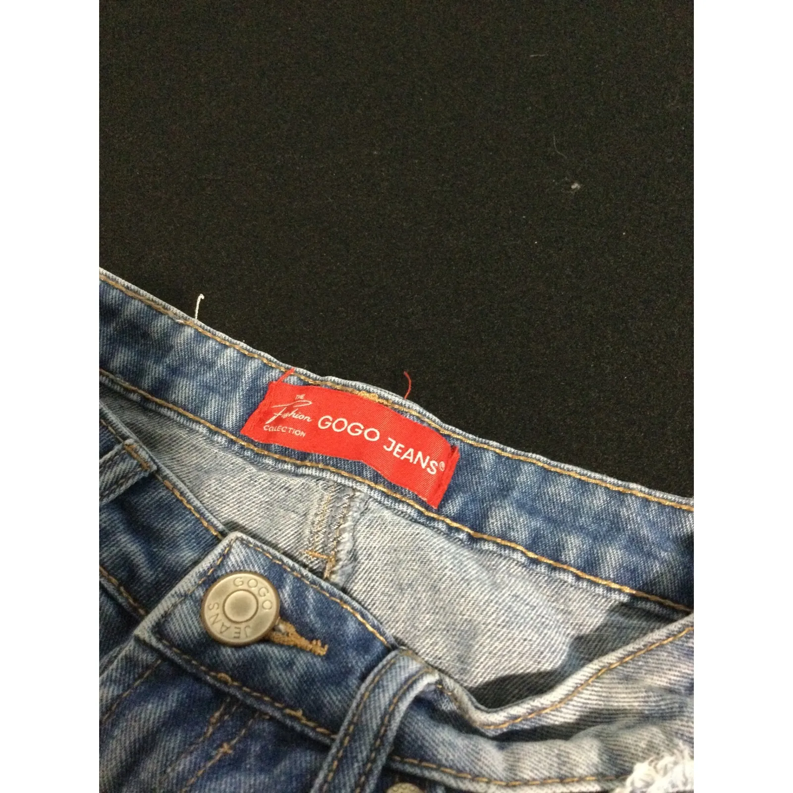 GOGO Jeans Distressed Denim Shorts Women's Size 3/26 Raw Hem Ripped - Image 2