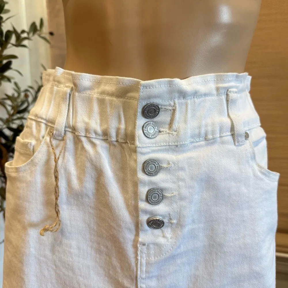Indigo Rein White Skirt - Image 2
