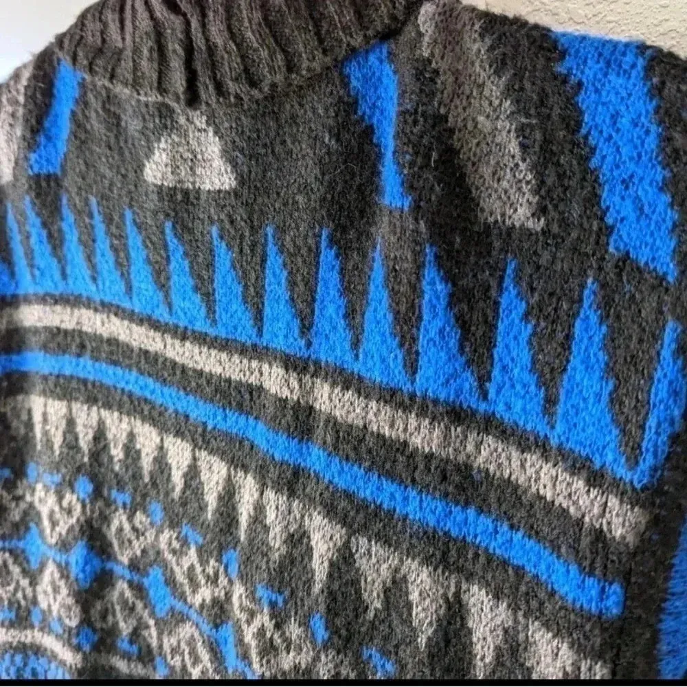 Neiman Marcus Blue Bohemian Aztec Open Front Draped Sweater Cardigan Size Small - Image 4