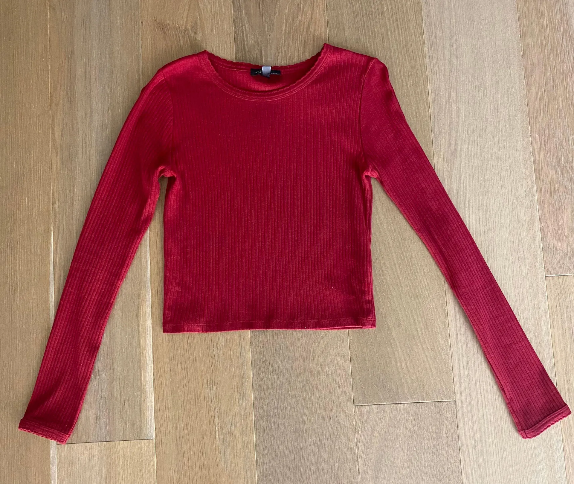 Topshop Red Long Sleeve Crop Top - Image 3