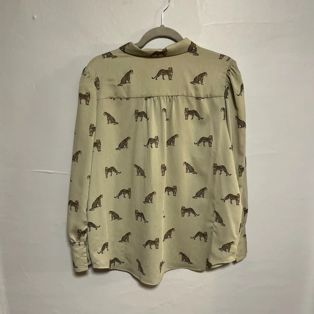 Ann Taylor Beige Leopard Print Shirt - Image 5