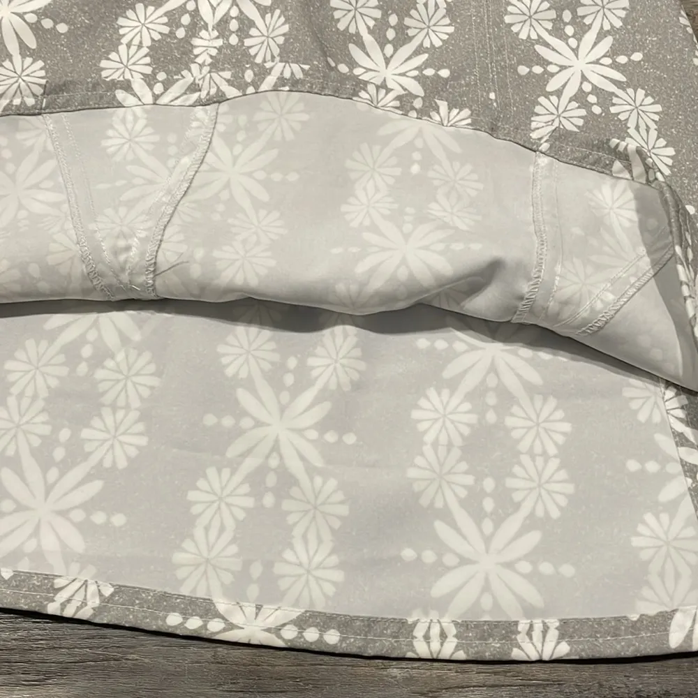 RipSkirt Hawaii Gray/White Print Boho Lei Travel/Summer Skirt XS Gray - Image 7