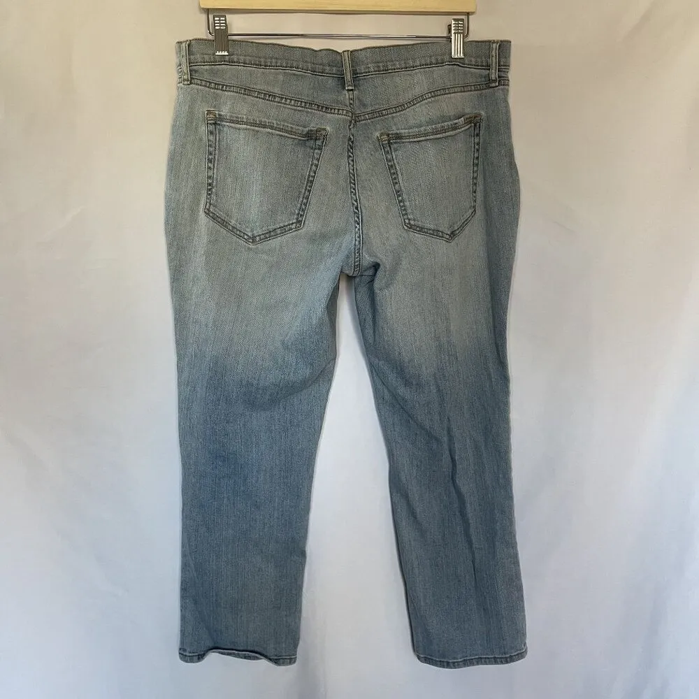 Eddie Bauer women's jeans light wash embroidered details boyfriend slim size 12 - Image 6