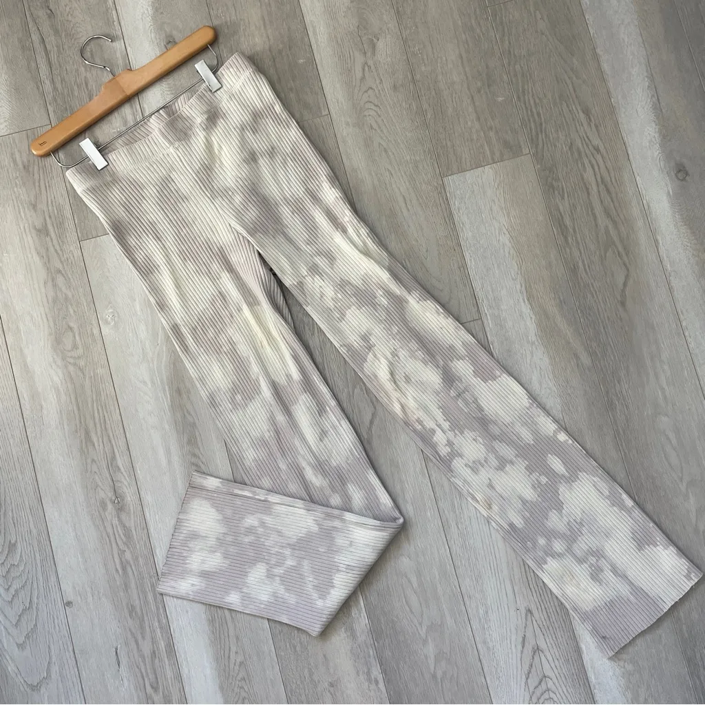 Cotton Citizen Pants tie dye ribbed flare womens Cream Purple (medium) casual - Image 1