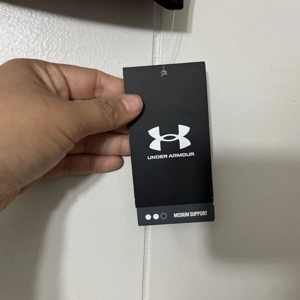 Under Armour Avy Sports Bra Size XS NWT - Image 3