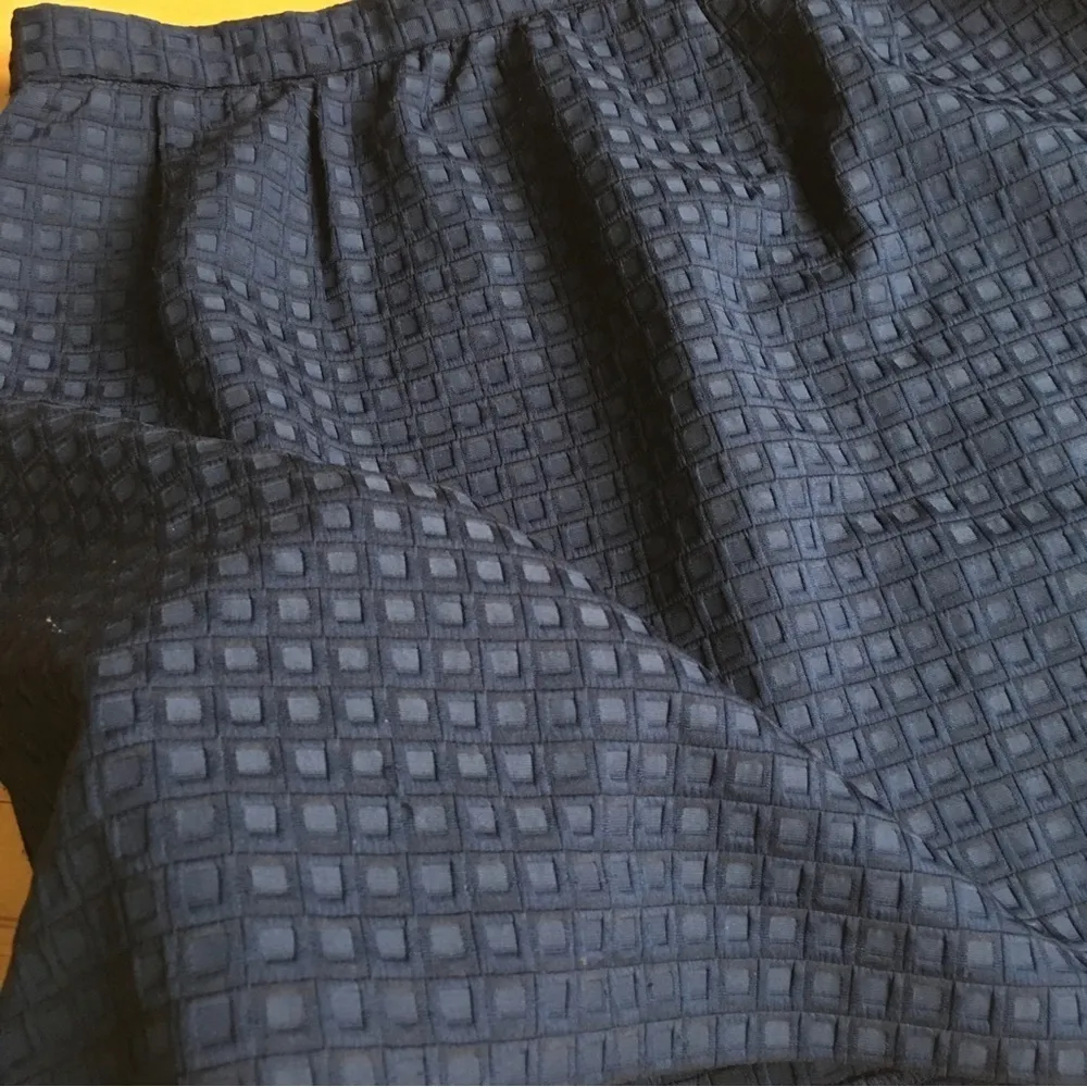 Katherine Barclay Mini Skirt, Abstract, Mod, Classic Navy Blue, Gold, Size 14 - Image 4