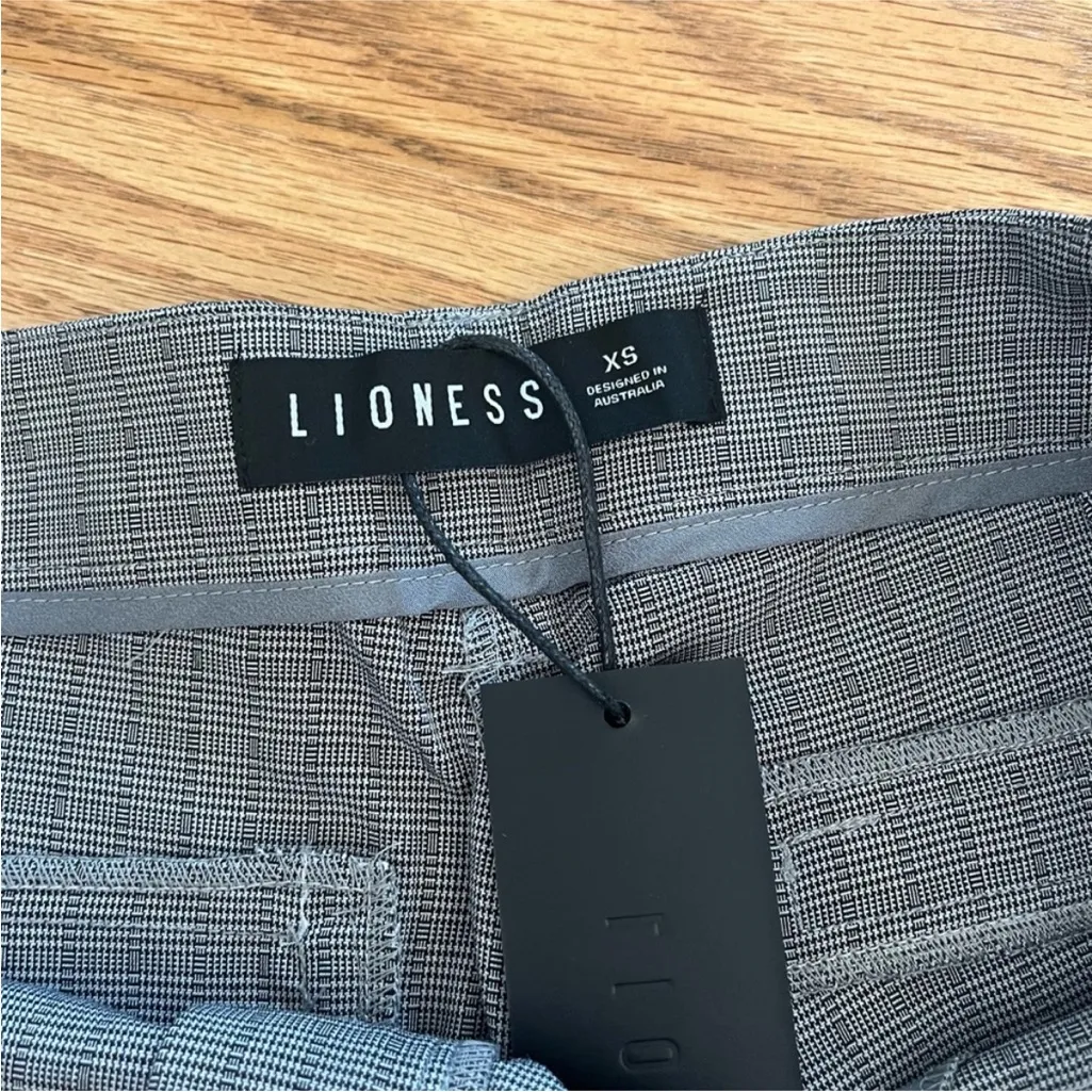 Lioness 2 piece set - Image 7