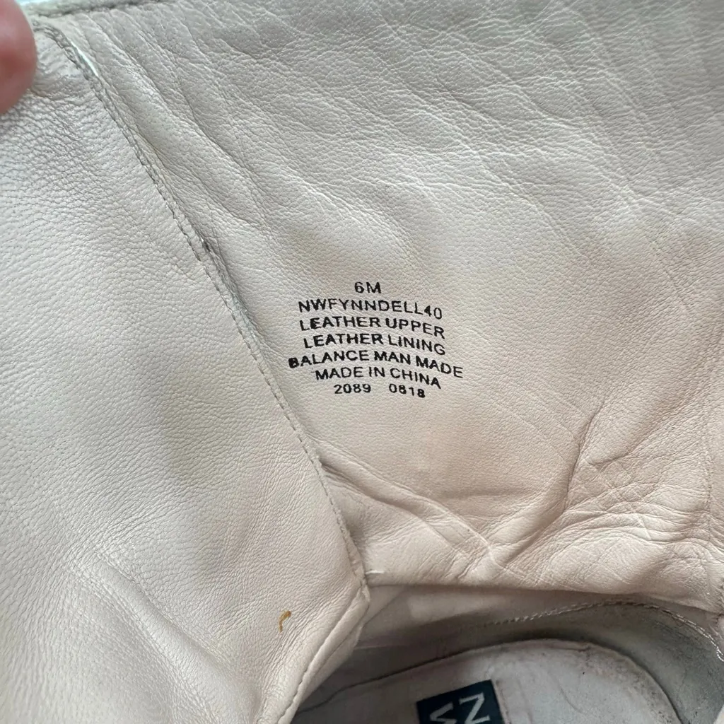 Nine West Fynndelle Lace-Up Heeled Bootie in white patent genuine leather Size 6 - Image 9