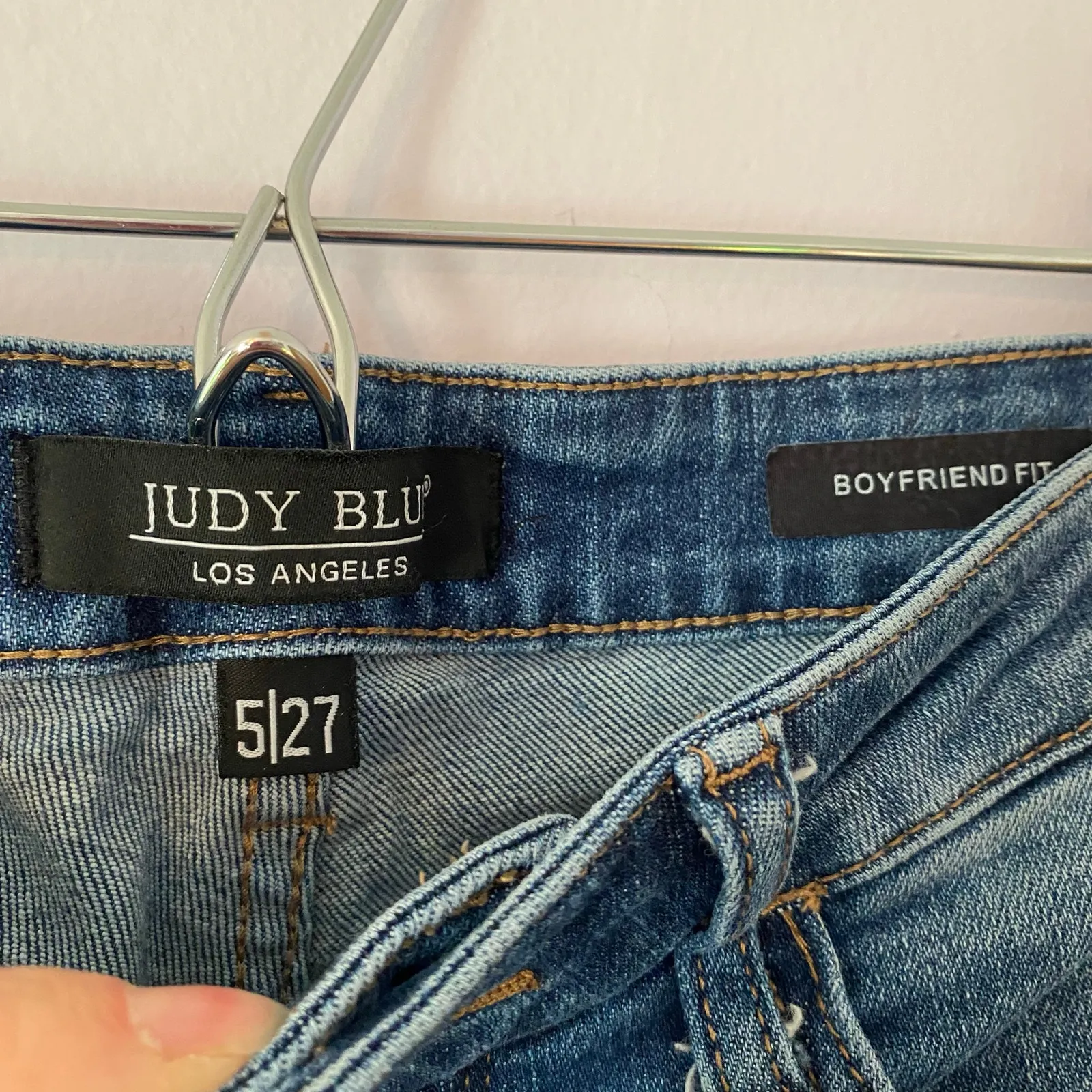 Judy Blue Boyfriend Fit Medium Wash Jeans Stretchy Mid Rise Women's size 5 / 27 - Image 2