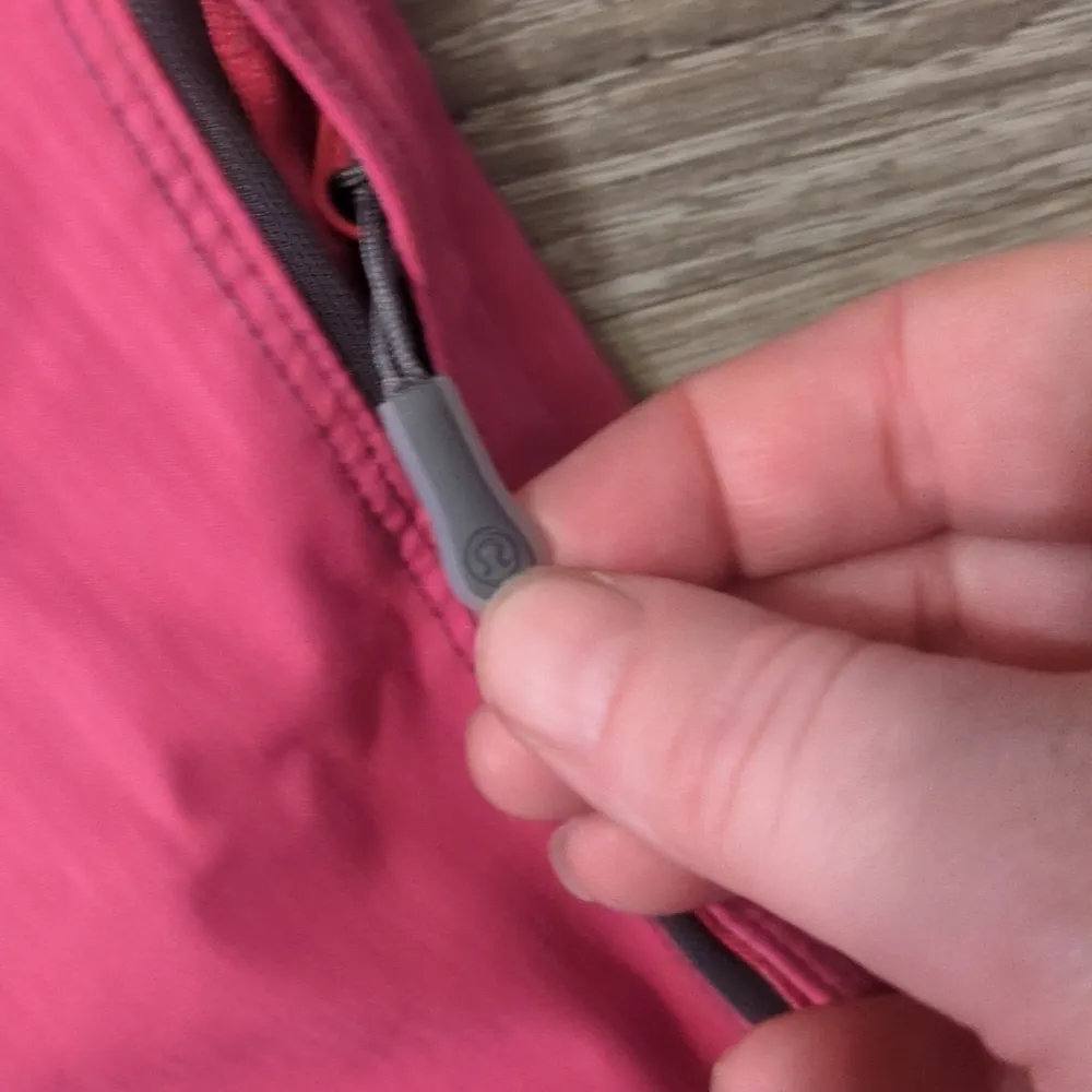 Lululemon pink pace breaker shorts medium? - Image 2