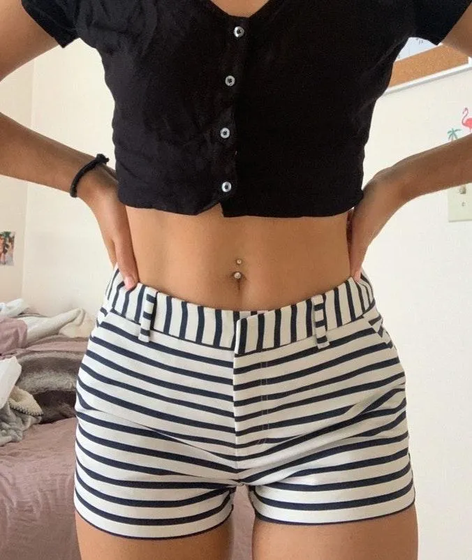 Forever 21 Blue And White Striped Shorts  - Image 2