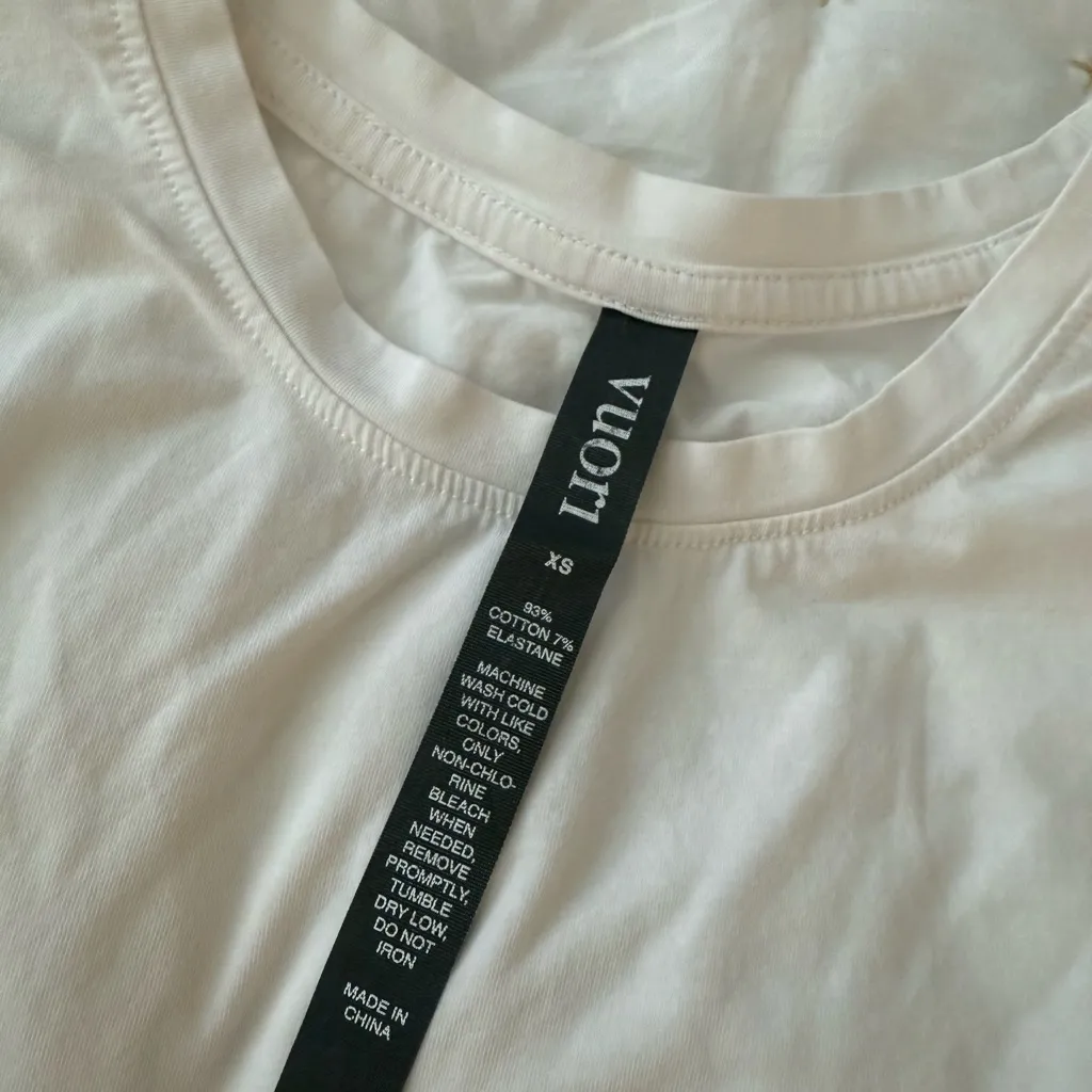 Vuori Women's White Short Sleeve Tee - Image 2