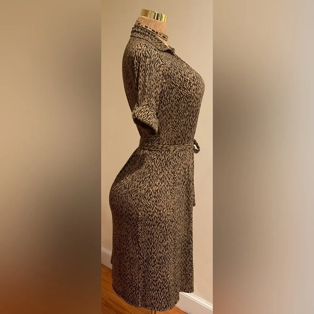 Ann Taylor Black & Tan Animal Print Wrap Around Dress Tie In Front Sz 4P V Neck. - Image 2