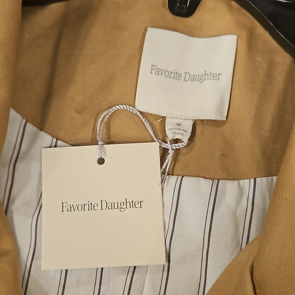 💕FAVORITE DAUGHTER💕 The Charles Double Breasted Trench Coat ~ Sand Medium NWT - Image 13