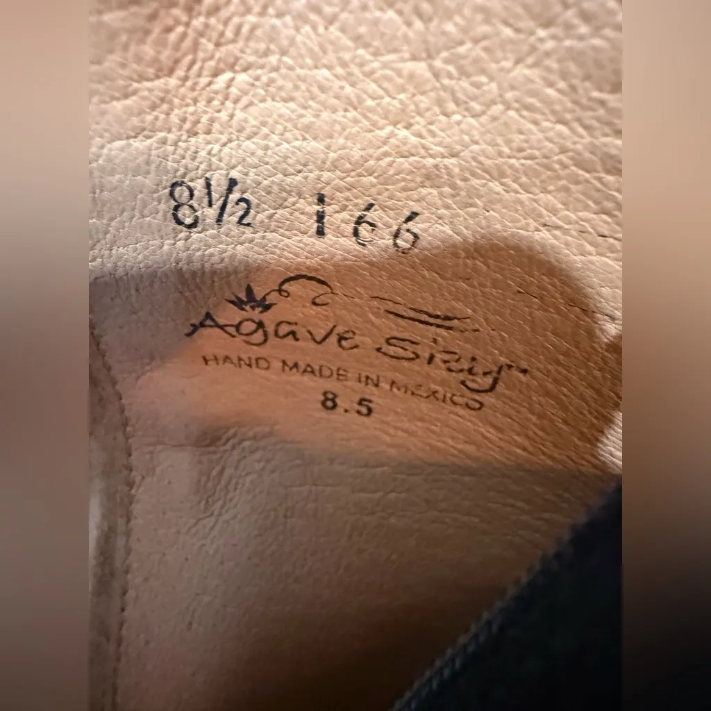 NIB Agave Sky Jasmine Cowgirl Brown w/Cream Stitch Mid - Image 7