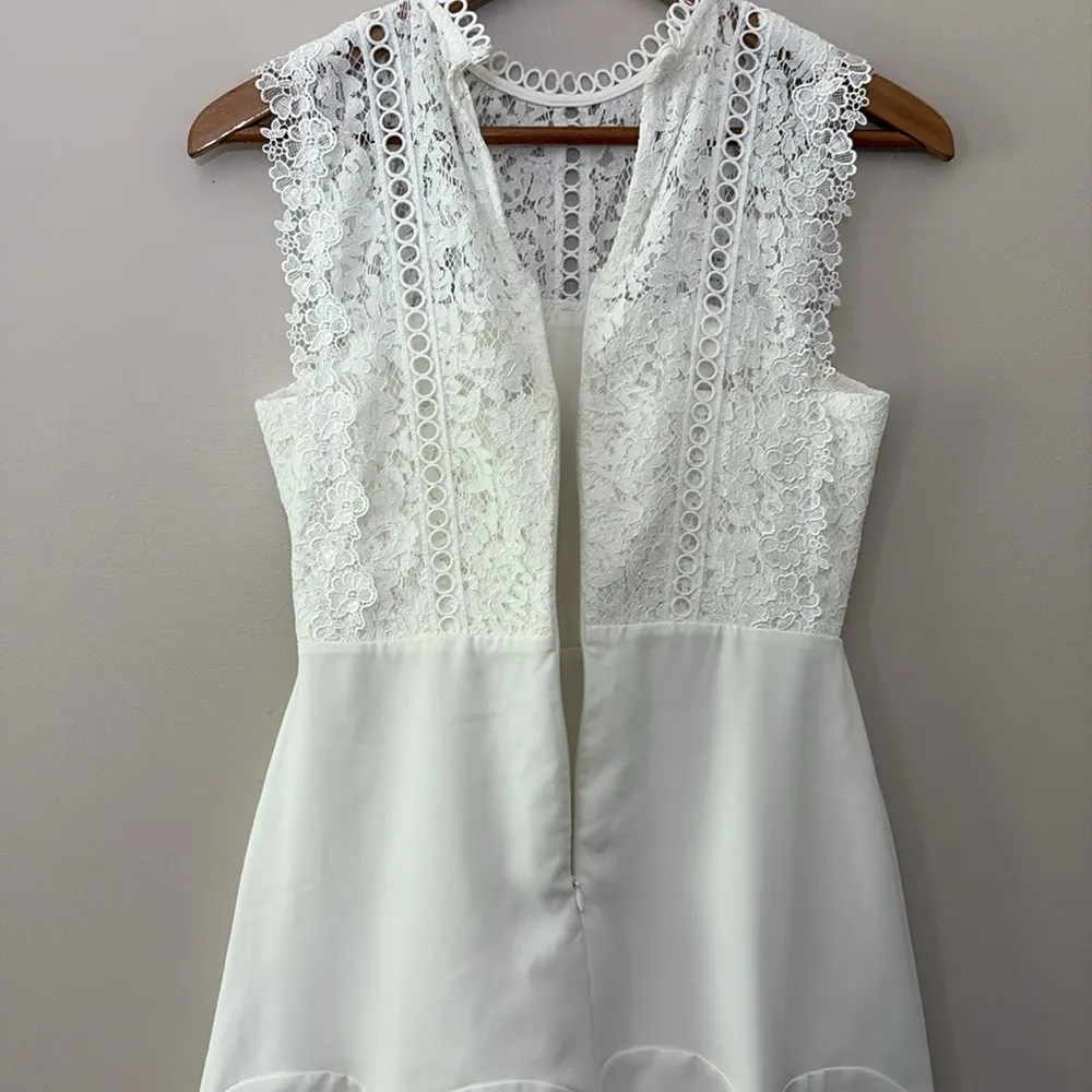 HEARTLOOM Cammie Sleeveless Lace Mini Dress Tulip Hem Eggshell White Size Small - Image 11