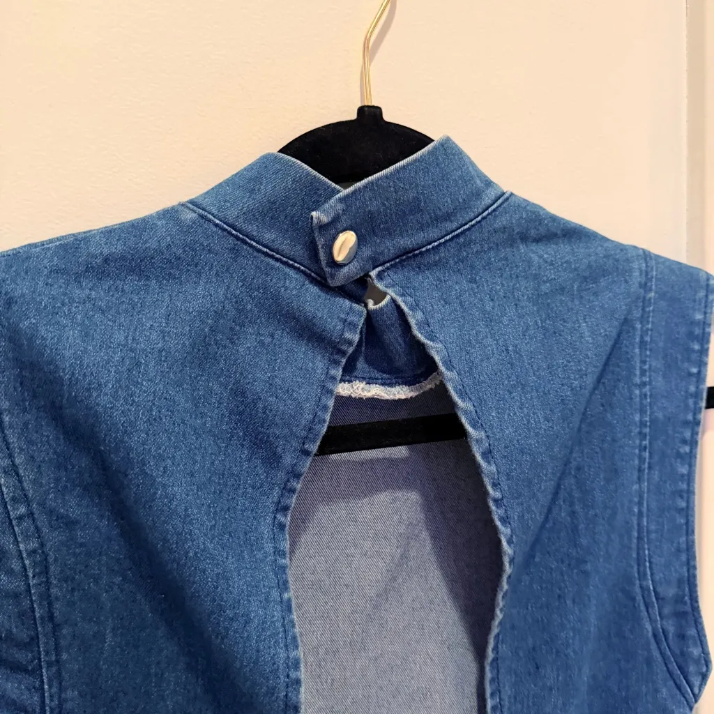 Genuine People Mock Neck Open Back Medium Wash Denim Mini Dress Women's Size S Blue - Image 6