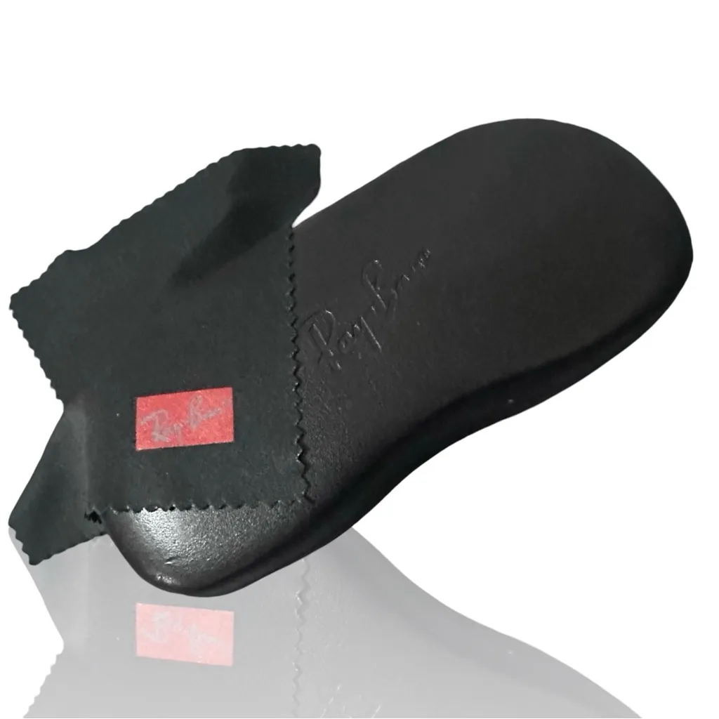 Ray-Ban glasses Black case and a cleaning cloth - Image 3