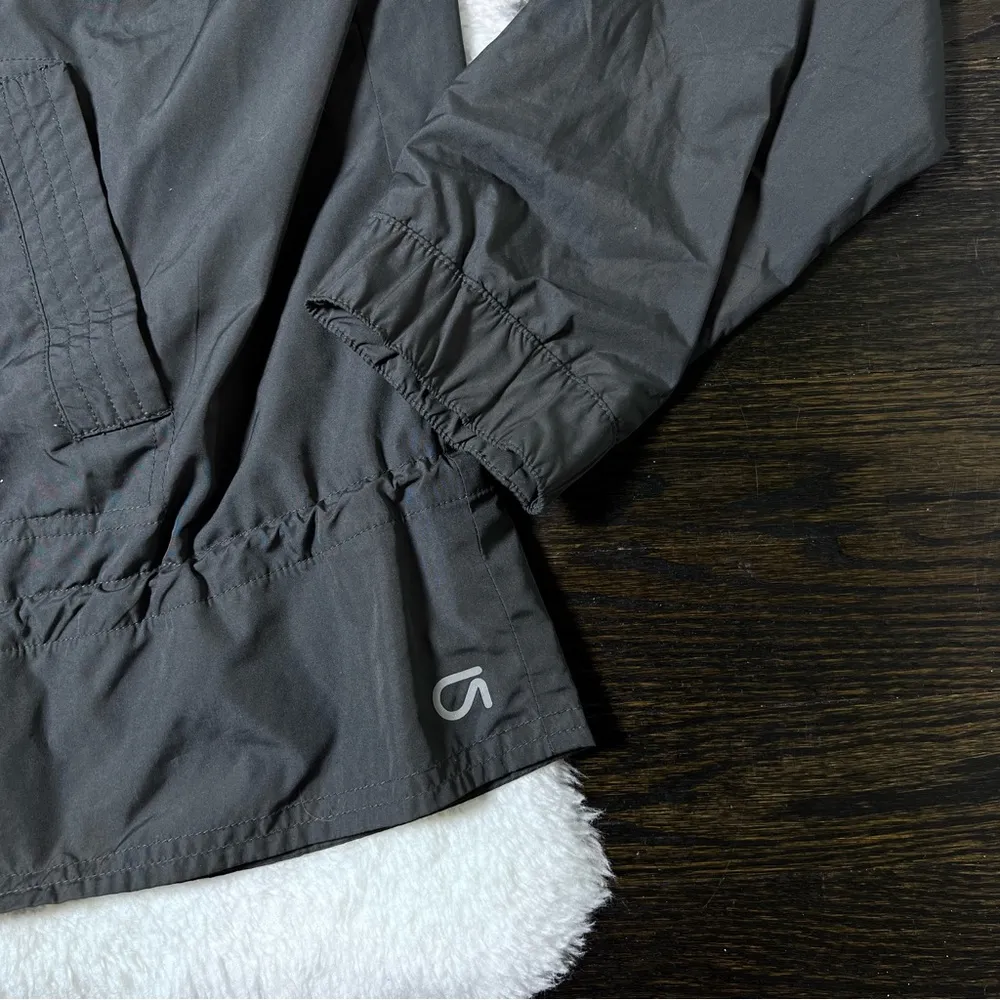 GAP Body Fit Black Lightweight Hooded Jacket - Image 4