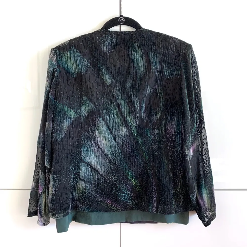 Like New Zonda Nellis Velvet Burnout Jacket & Tank Set Purple - Image 2