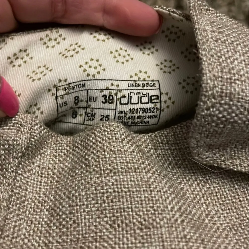 Womens size 8 Payton Linen hey dudes - Image 5