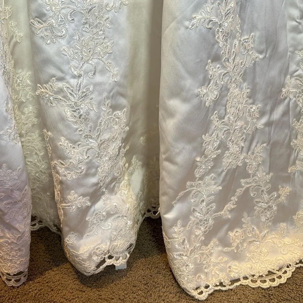 Women’s White Wedding Dress Zip Up Back Train Size 4 NWT White - Image 3