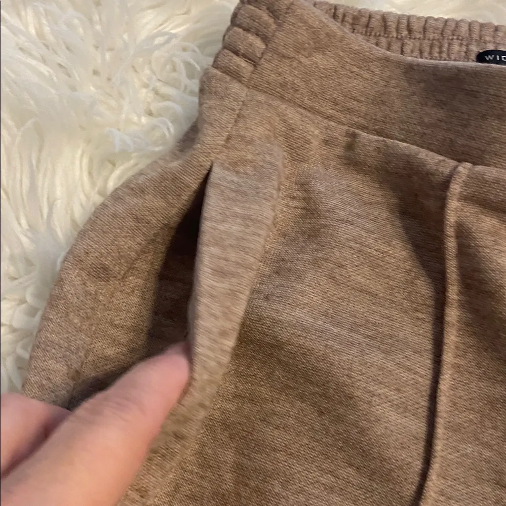 Simply Vera Vera Wang Tan Knit Fabric Wide Leg pants size S brand new - Image 9