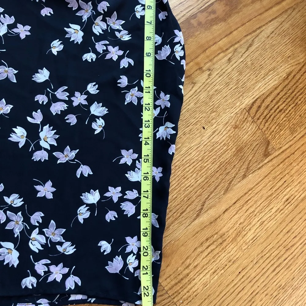 The Loft  flutter sleeveless top - Image 5