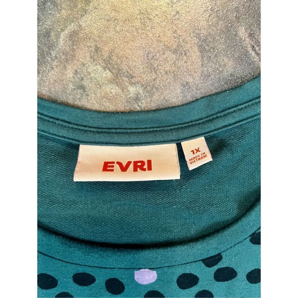 Evri Green Sweatshirt with Black Pink Polka Dots Size 1X - Image 8