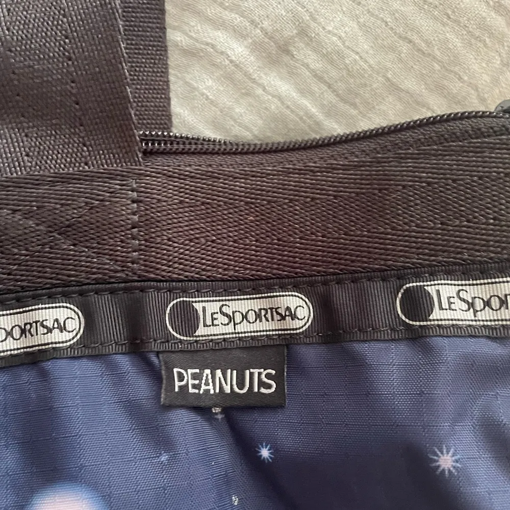 LeSportSac Women X Peanuts Classic Hailey Tote Bag in Snoopy Stars - Image 4