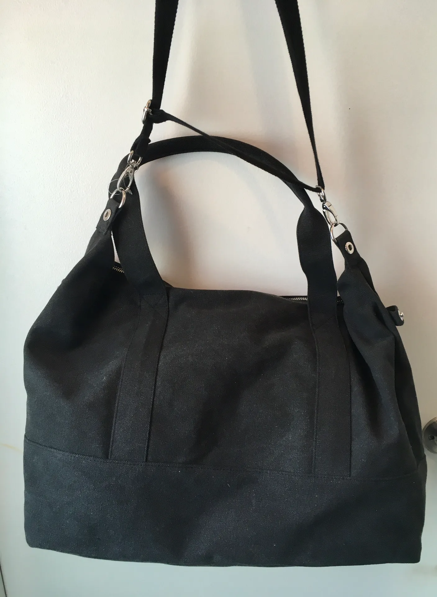Large Canvas Bag Black - Image 4