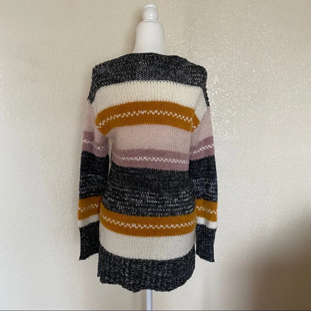 Caslon Mixed Stripe V-Neck Pullover - Image 9