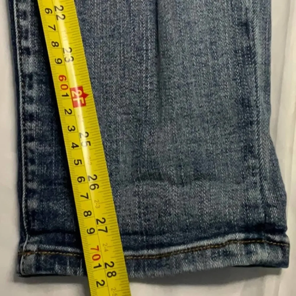 KanCan Los Angeles Estilo Distressed Button Fly Jean Size 15/31 - Image 8