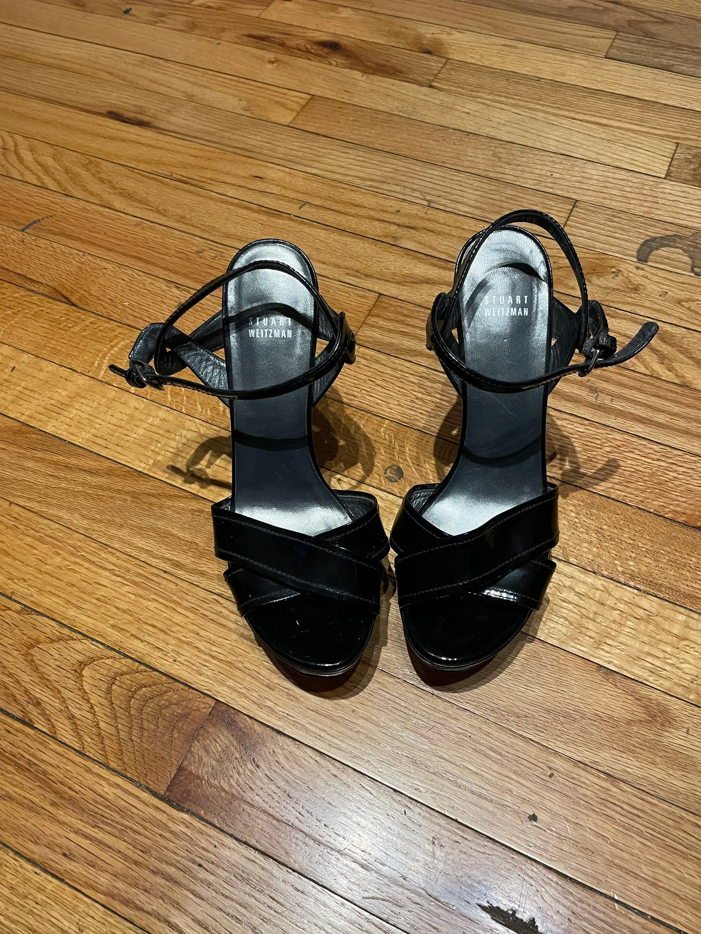 NWOT SW Glossy Leather Crisscross Straps Platforms Sandals High Heels Strappy - Image 4