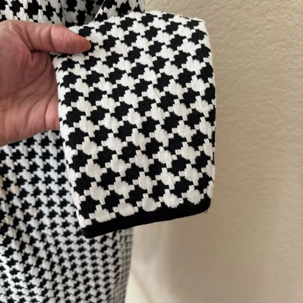 Philosophy houndstooth pattern Sweater cardigan jacket size Medium - Image 9