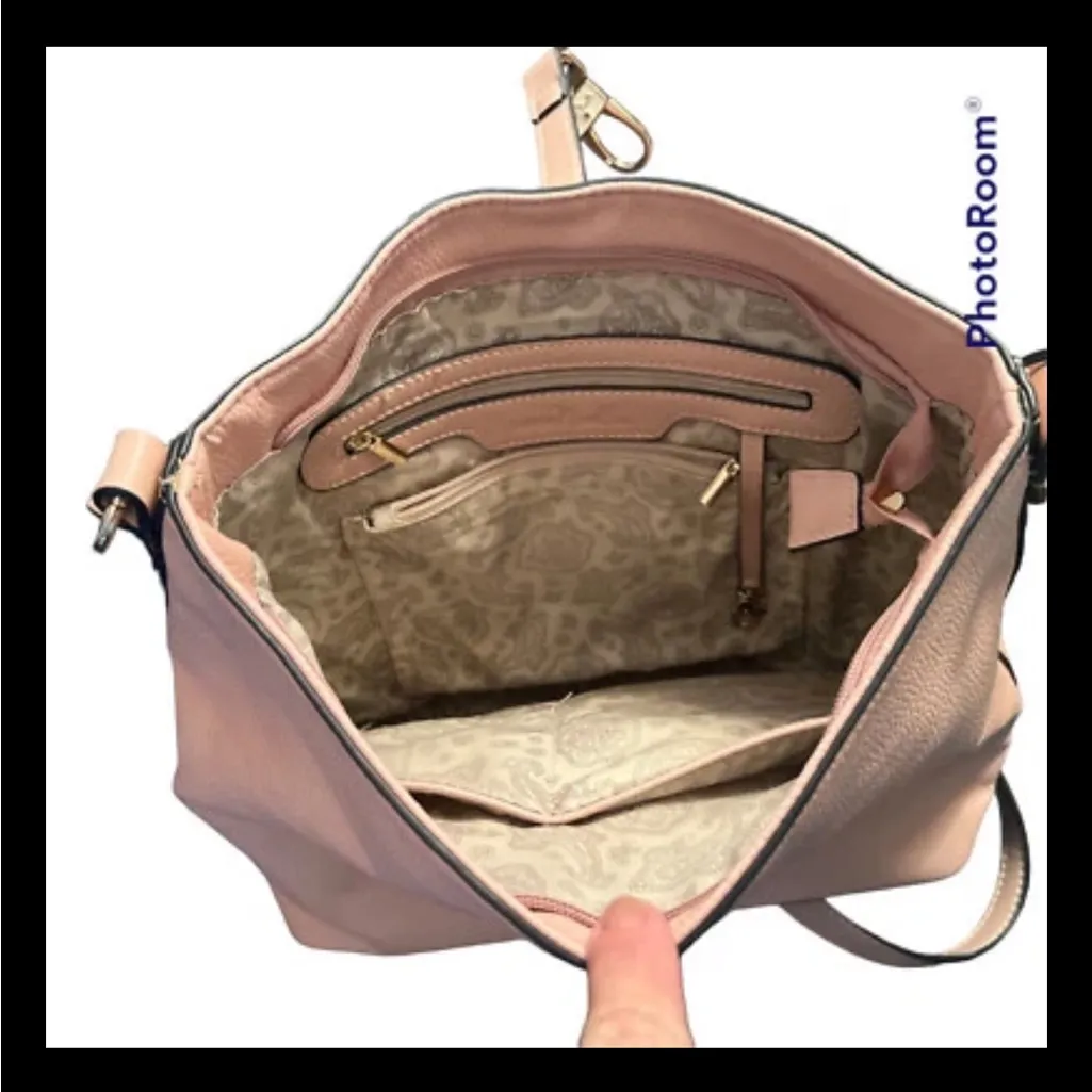 Simply Noelle Pink Crossbody + Hand Strap +Accessories NWOT Faux Leather BARBIE - Image 2