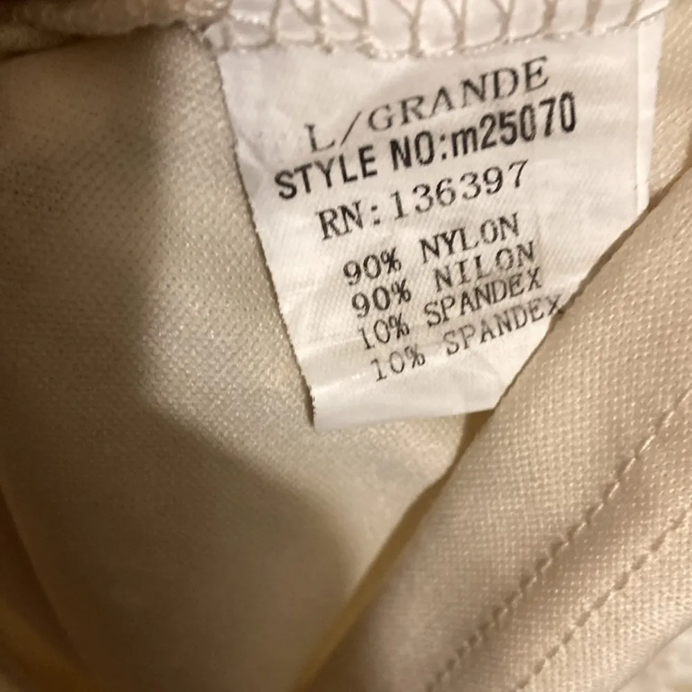 Maniju Women’s Size Large White Half Shoulder 3/4 Sleeve Lace Dress - Image 9