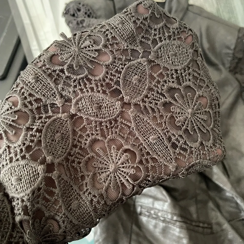 🩵NWT LA COALITION FAUX LEATHER BLAZER with LACE SLEEVES, Medium - Image 2