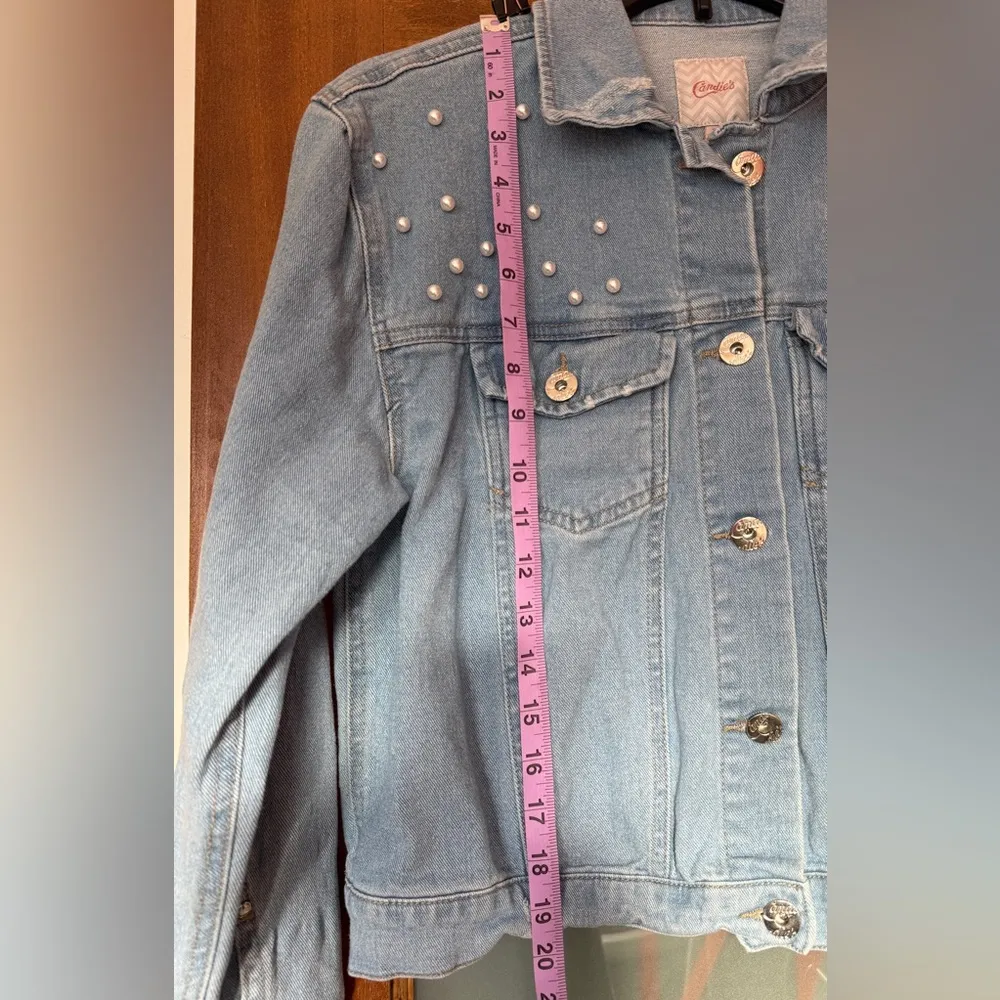 Candies’s Women Y2K Vintage Lite Wash Denim Jean Jacket w Pearl Embellishment - Image 6