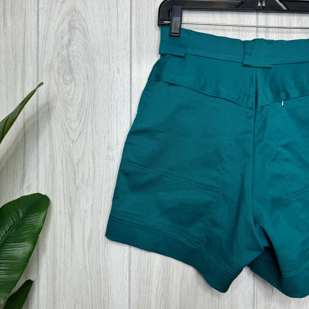 Sportif USA Trendy High Rise Cargo Shorts size 6 - Image 6