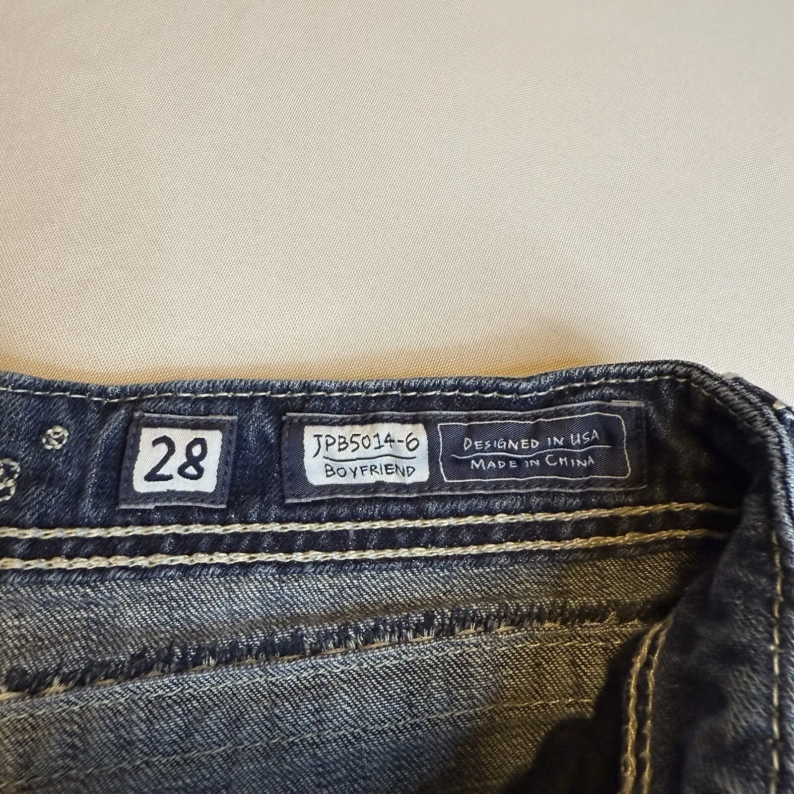 Miss Me Modelo Boyfriend Distress Mid Rise Dk Wash Capri Rhinestone Jeans 6/28 # - Image 12