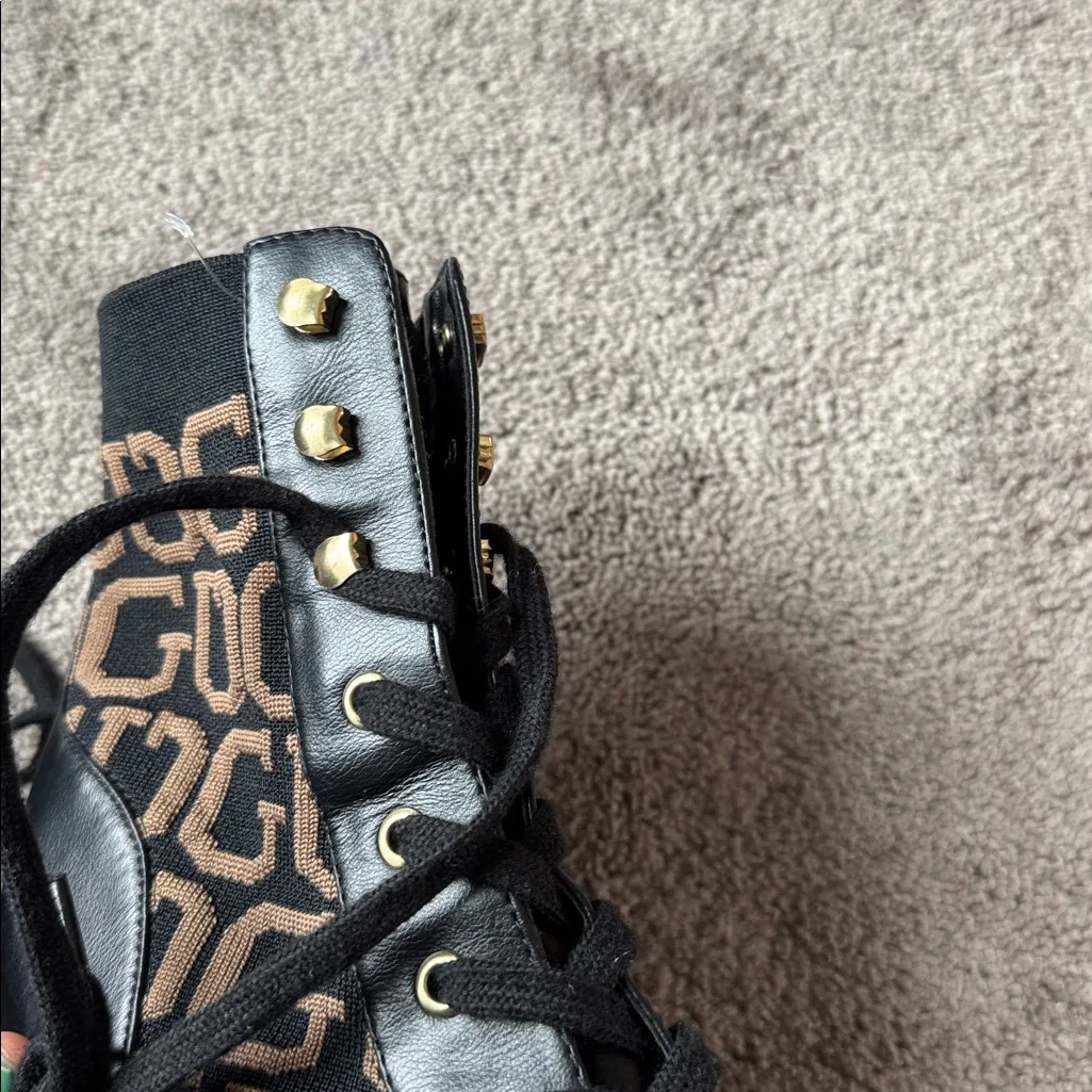 Guess Grows-R Platform Black/Tan Logo Pattern Chunky Ankle Boots SIZE 10 - Image 12