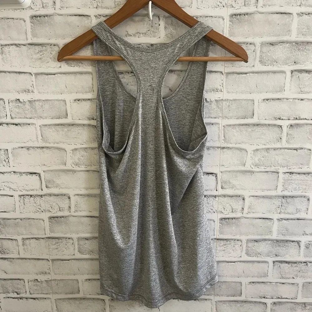Women’s Icyzone gray heathered racerback tank top Medium - Image 4