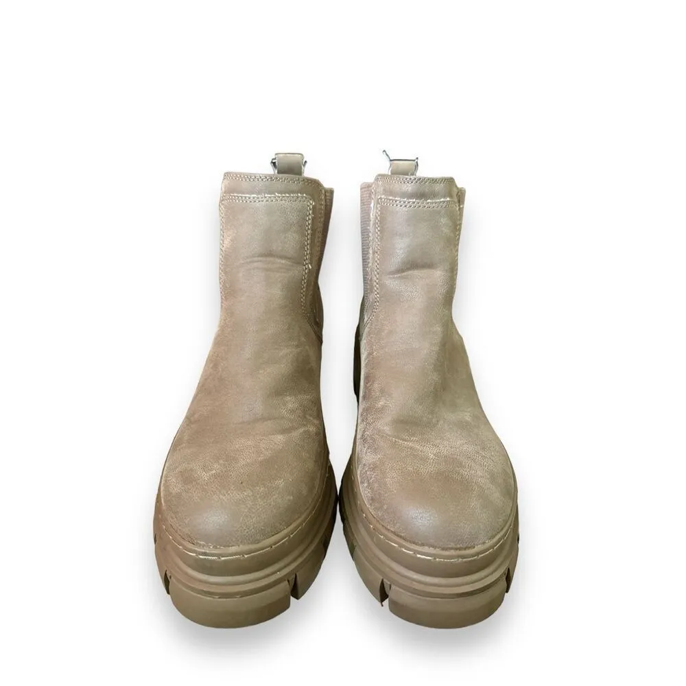 MIA sz 8 Women Chunky Brown Leather Stretchy Pull On Chelsea Lug Boots Fall Chic - Image 4