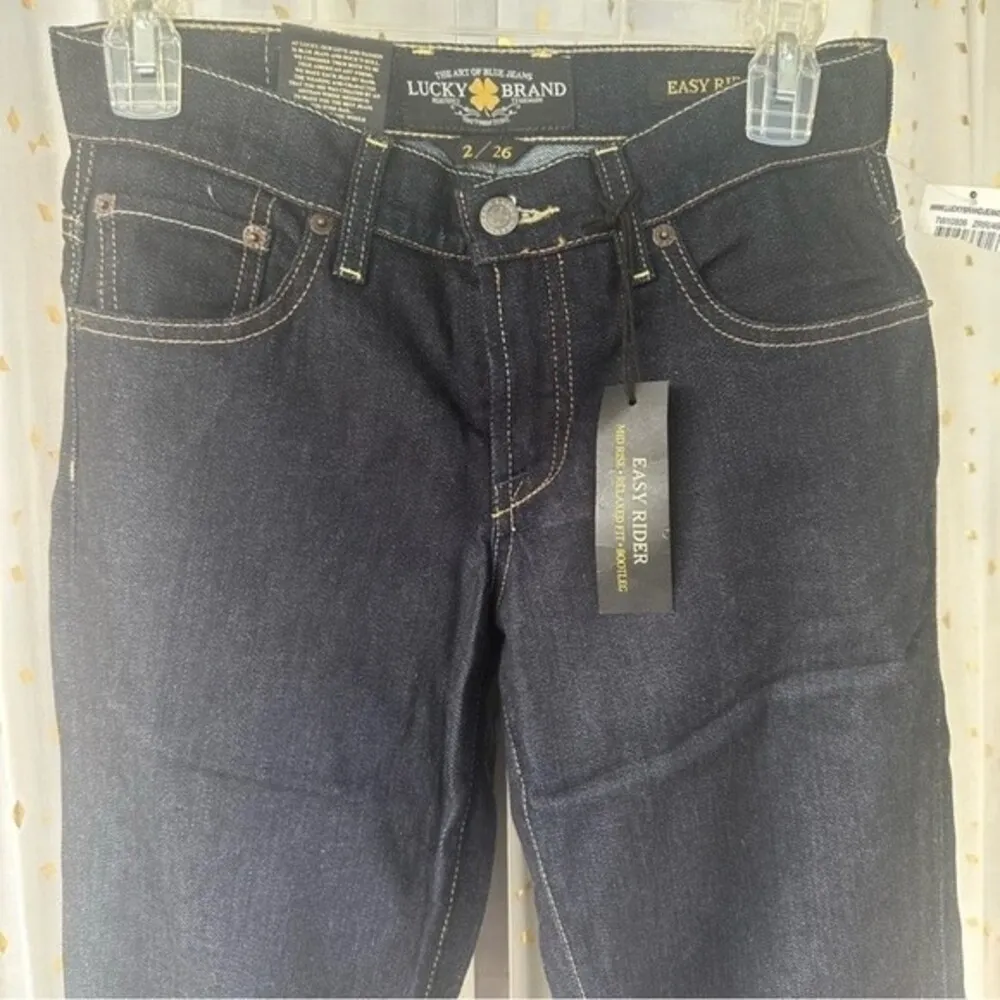 Lucky Brand NWT Easy Rider Mid Rise Relaxed Fit Dark Wash Bootleg Jeans 2/ 26 - Image 3