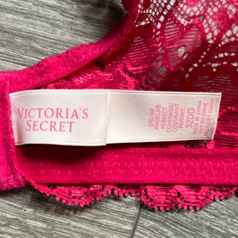 Victoria’s Secret Bright Pink Bow Rhinestone Underwire Lace Bra 32DD (E) - Image 5
