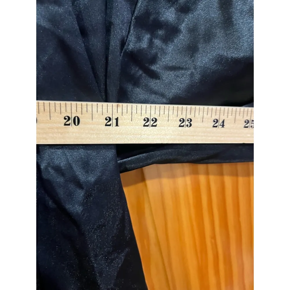 Women’s Vintage Victoria Secret Gold Label Whimsical Goth Black Robe with Belt - Image 6