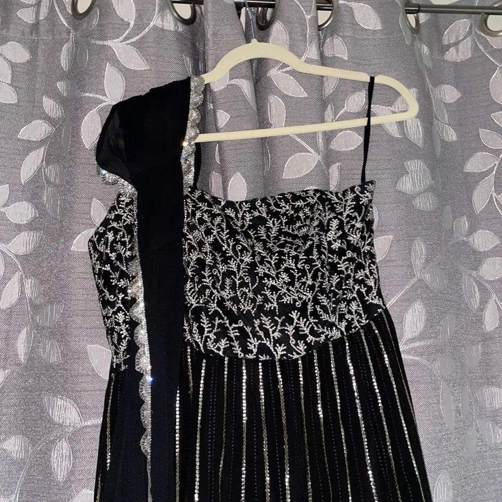 SANI Black Anjali Metallic Embroidered Anarkali with Dupatta Size L - Image 7